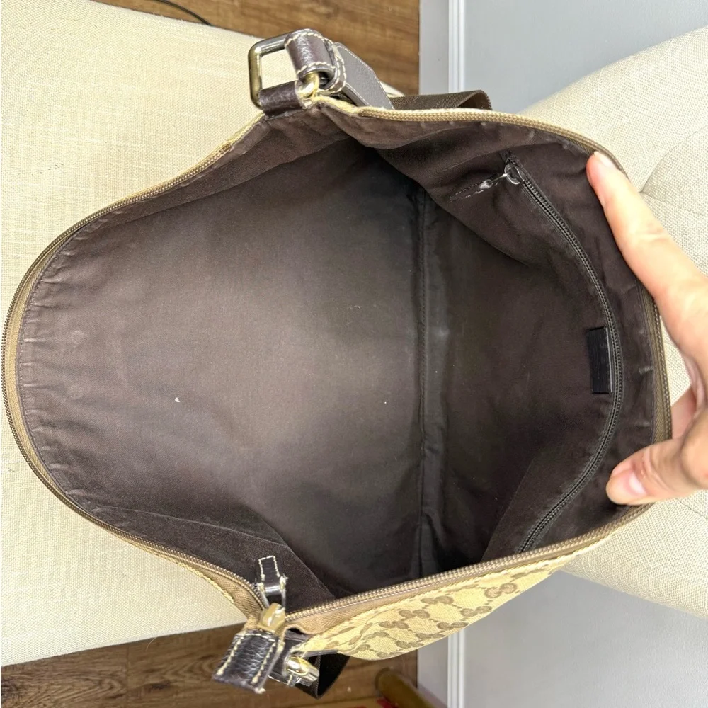 Authentic Gucci GG Crystal Messenger Bag brown monogram coated canvas unisex